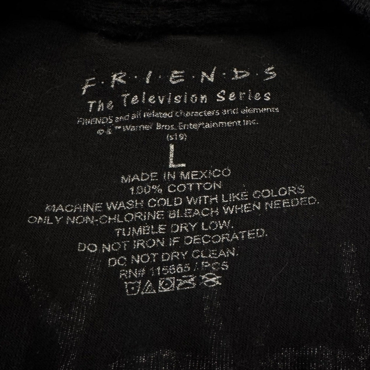 Friends Smelly Cat Phoebe Buffay Graphic T-Shirt Black Large