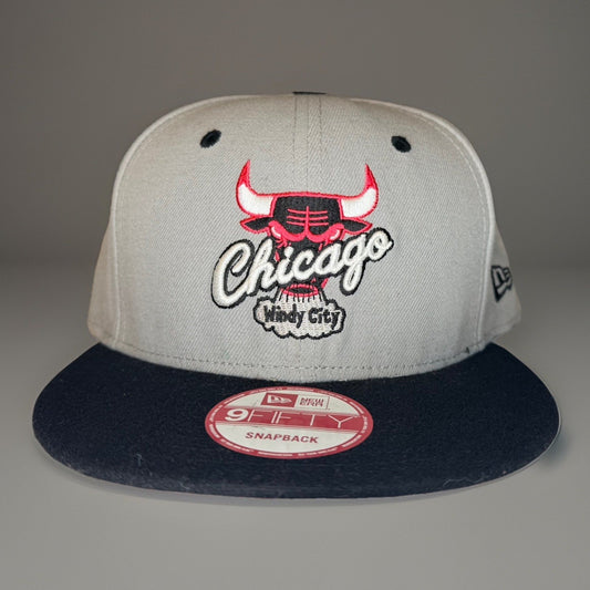 Chicago Bulls Embroidered Logo NewEra 9Fifty SnapbackHat NBA Basketball Gray/Red