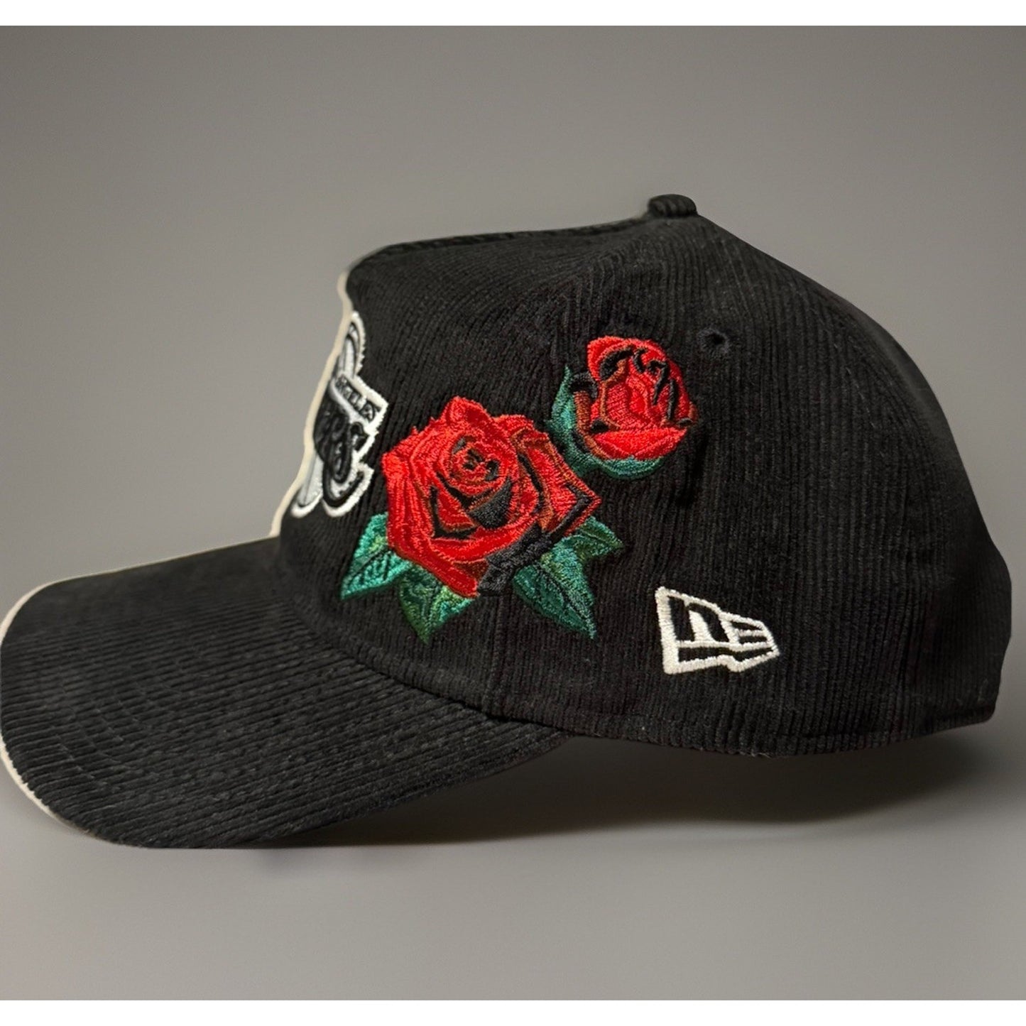 Los Angeles Lakers NewEra SnapbackHat NBA Basketball Black Red Roses Embroidered