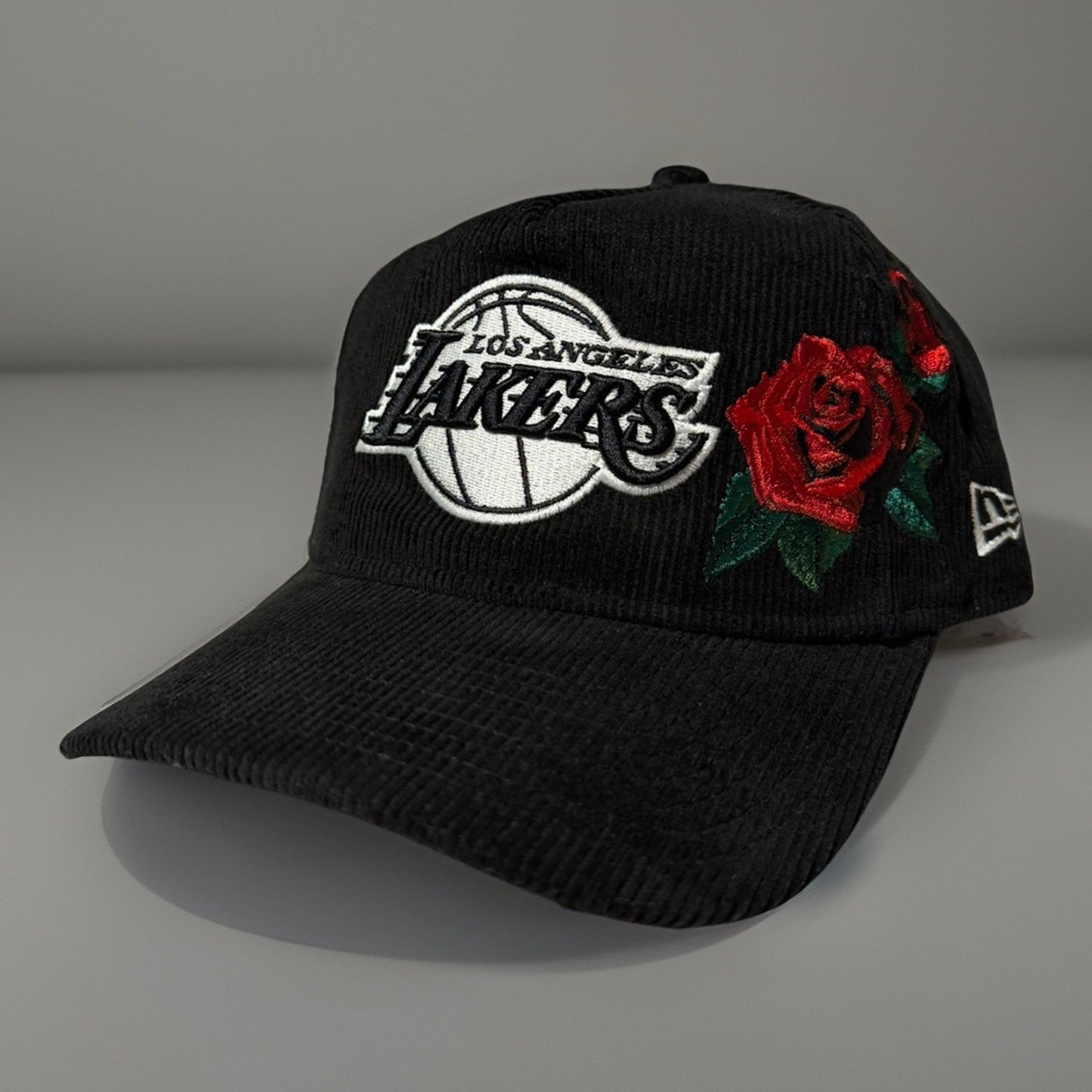 Los Angeles Lakers NewEra SnapbackHat NBA Basketball Black Red Roses Embroidered
