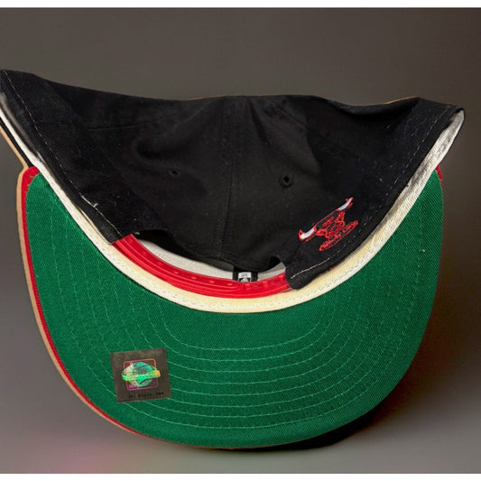 Chicago Bulls Split Panel NewEra 9Fifty SnapbackHat NBA Basketball Black and Red