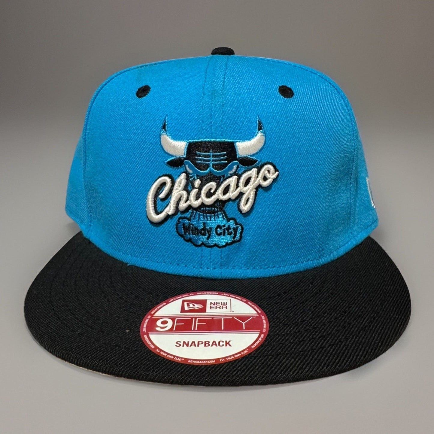 Chicago Bulls Embroidered Logo NewEra 9Fifty SnapbackHat NBA Basketball Blue