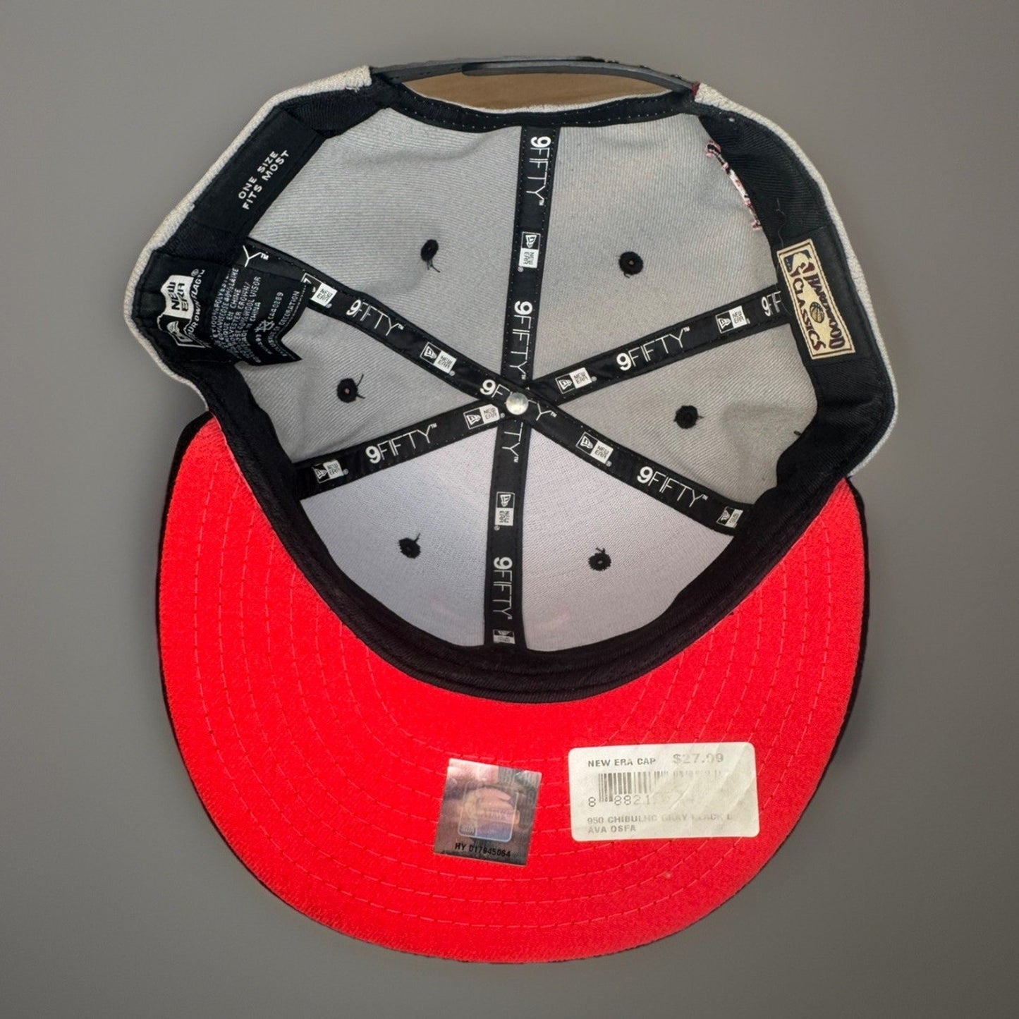 Chicago Bulls Embroidered Logo NewEra 9Fifty SnapbackHat NBA Basketball Gray/Red