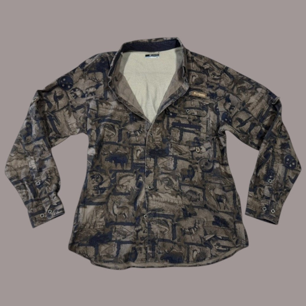 Columbia PHG Fishing Hunting Shirt Mens Medium All Over Print Outdoor Button Up
